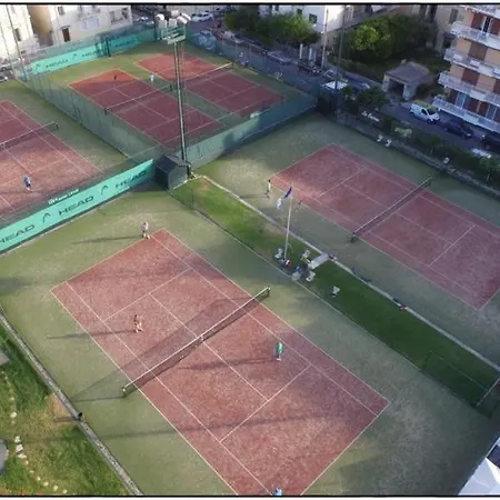 Kapselhotel Casa Kirki